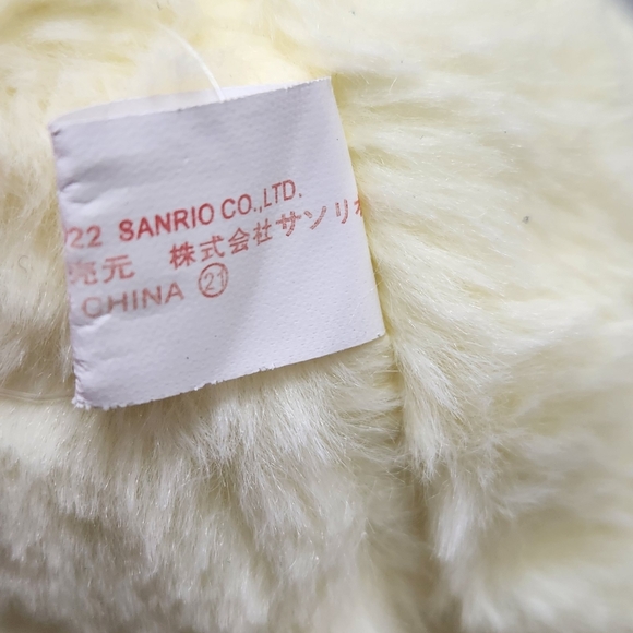 Hello Kitty Pusheen Plush and Coin Bank Lot of 3. 2 Plush 1 Plastic Coin bank. - Picture 5 of 8